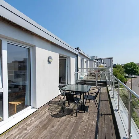 Modern 2 Bed Apartment In Crawley - Sleeps 5 Exterior photo