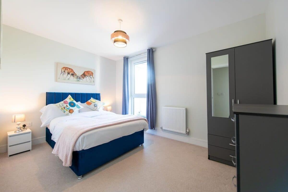 Modern 2 Bed In - Sleeps 5 Appartement